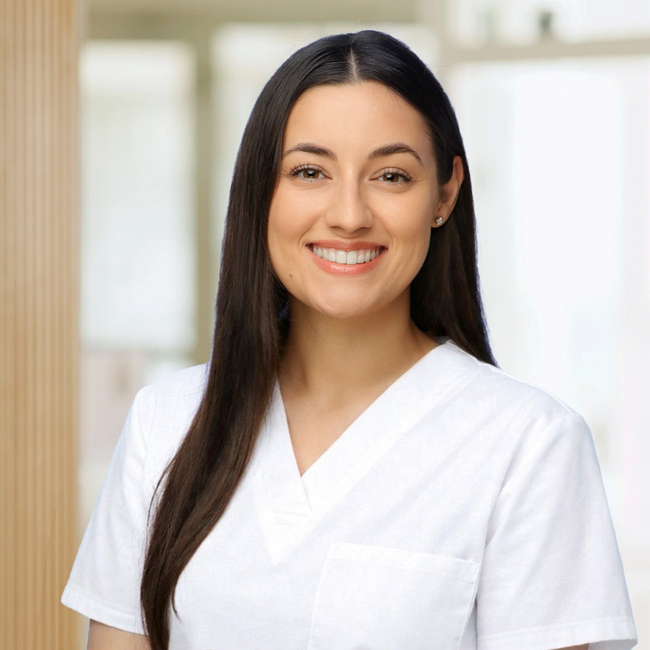 Zahnärztin Julia Nikolaus